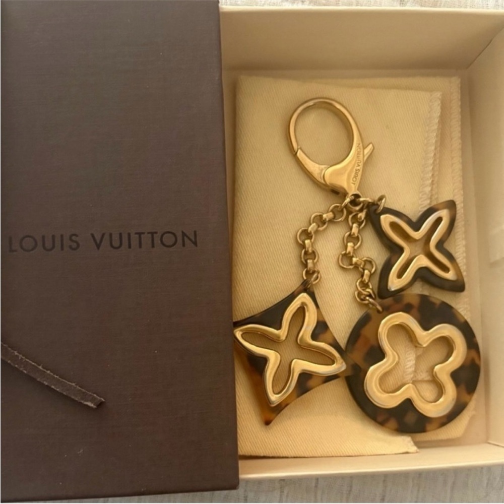 Authentic Louis Vuitton Bijoux Sac  Key Charm Key chain Gold Brown Monogram
